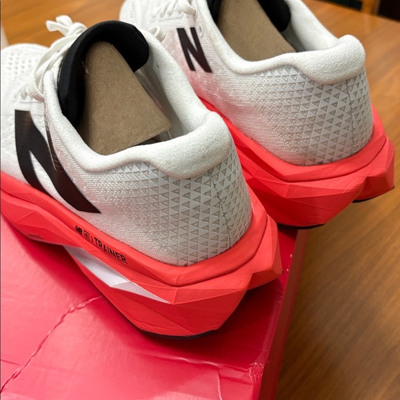 New Balance Men's Supercomp Trainer V3 - Picture 6 of 7